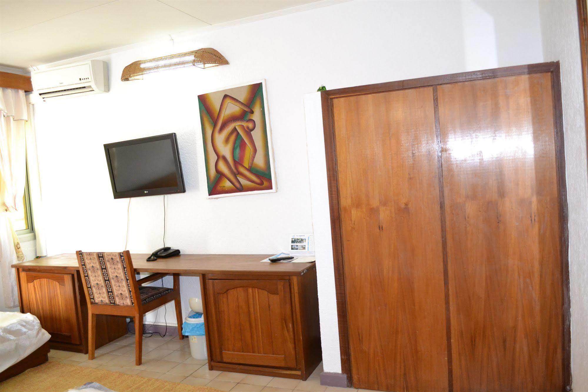 Hôtel FRAMOTEL Kribi Exterior foto